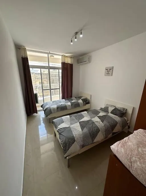 Apartment Modern Apt - Close To The Beach & Pv Is-Swieqi