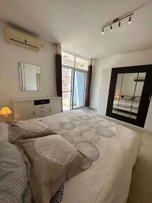 Modern Apt - Close To The Beach & Pv Is-Swieqi